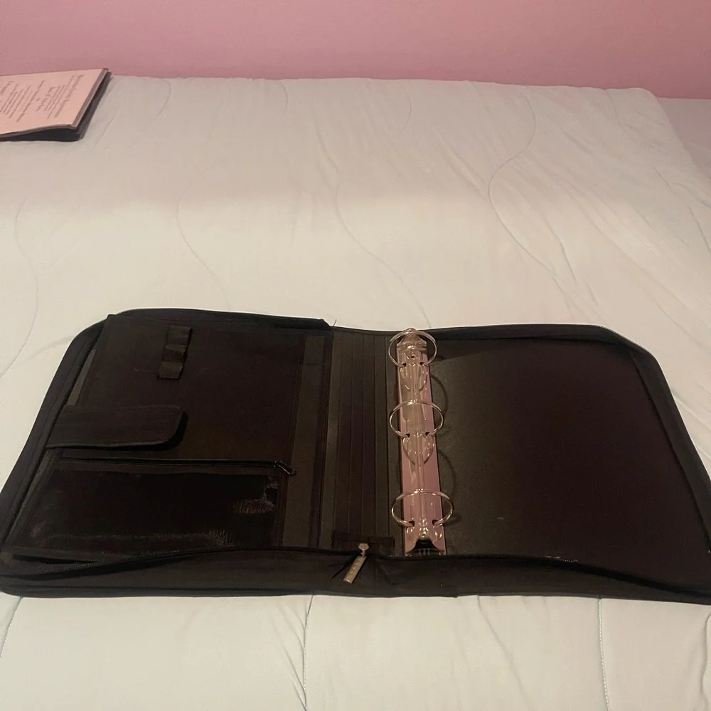 Like New Mead Five Star Blue and Black Zipper Binder